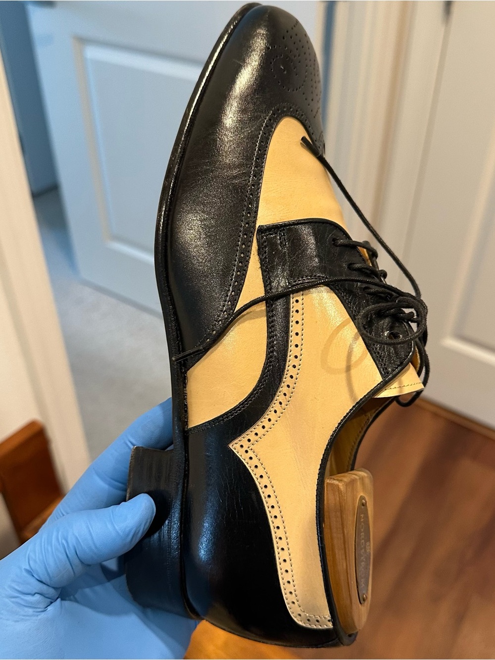 Soulier’s Men's Two-Tone Black and Cream Wingtip Derby Shoes. - Picture 9 of 14